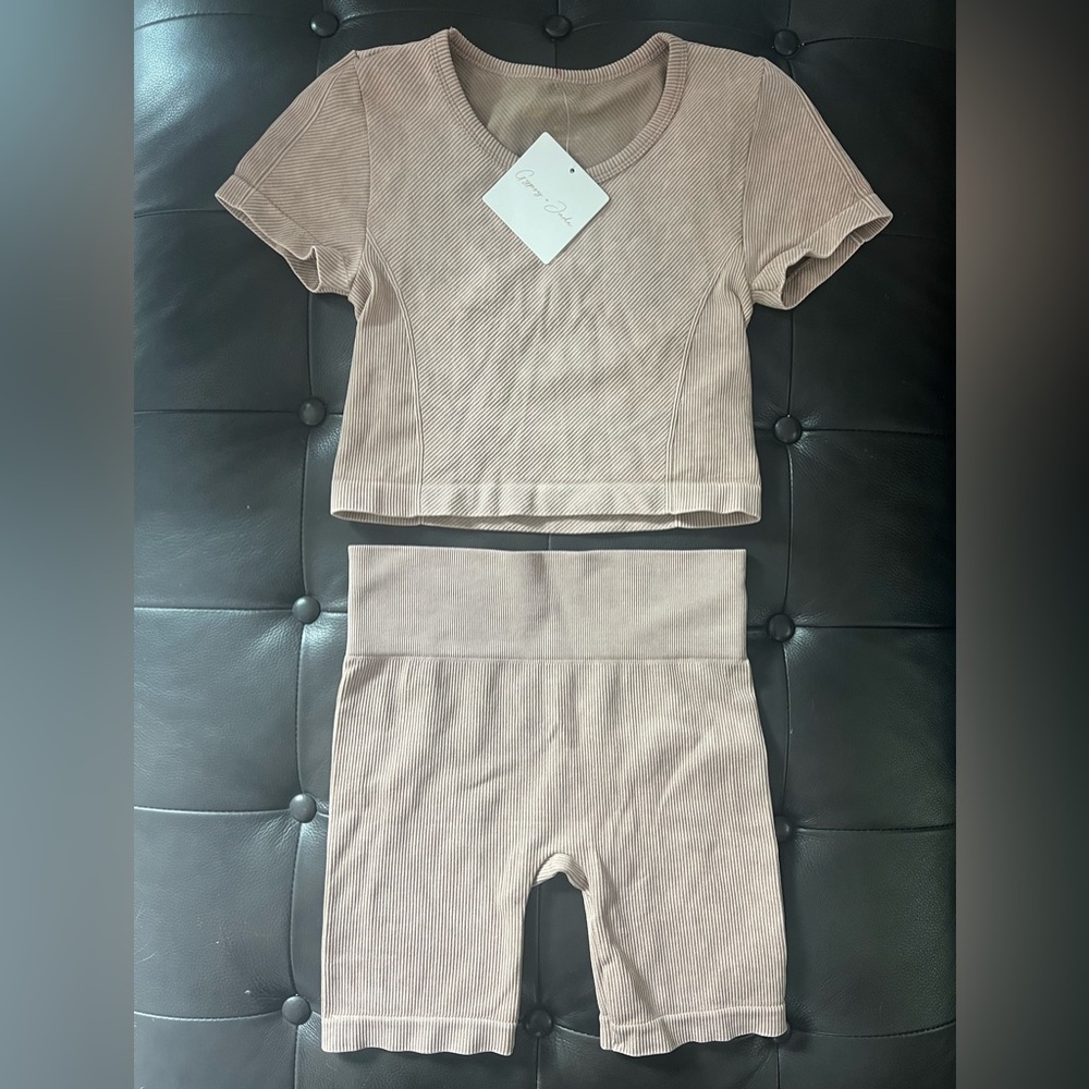 (NWT) Gypsy + Jade | Two Piece Activewear Set